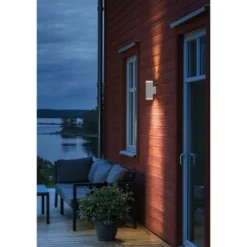 Konstsmide Antares vägglykta upp och ned, vit