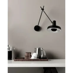 Grupa Arigato vägglampa, vit 70cm