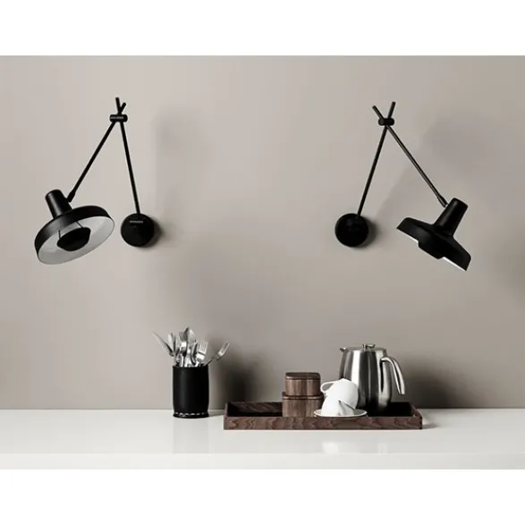 Grupa Arigato vägglampa, vit 70cm