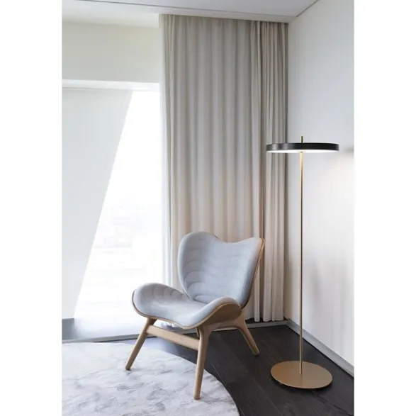 Umage Asteria golvlampa, pärlvit 150cm
