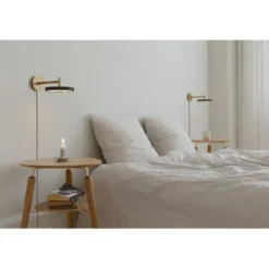 Umage Asteria vägglampa kort, Black