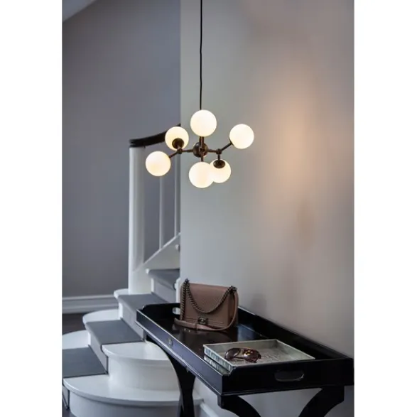 Halo Design Atom Takkrona Svart/Opalglas Ø45cm