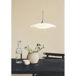 Halo Design BARONI Taklampa Ø40 Opal / alu.