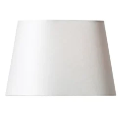Watt & Veke Basic oval lampskärm, vit 26cm