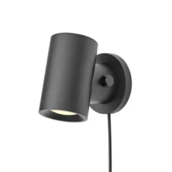Muuto Beam vägglampa, svart