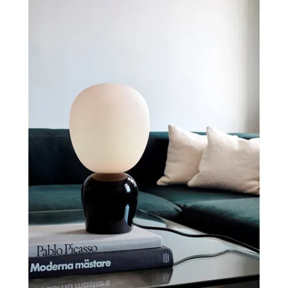 Belid Buddy bordslampa Glossy svart/opal glass