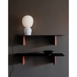 Belid Buddy bordslampa Glossy vit/opal glass