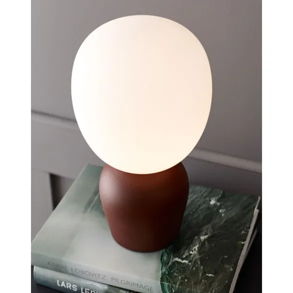 Belid Buddy bordslampa, mörk roststruktur/opal