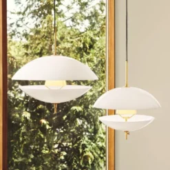 Fritz Hansen Clam pendel, vit/mässing Ø44cm