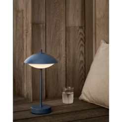 Fritz Hansen Clam Portabel bordslampa Dusk Blue