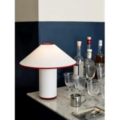 &tradition Colette ATD6 Bordslampa, vit/röd