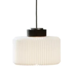 Le Klint Cylinder 183 pendel medium, vit/svart