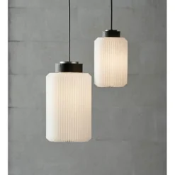 Le Klint Cylinder 182 pendel medium, vit/svart