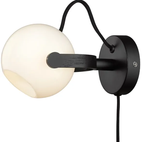 Halo Design D.C vägglampa, opal/svart