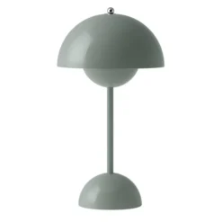 &tradition Flowerpot Portabel bordslampa VP9, Stone Blue, magnetisk laddare 33cm