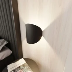 STHLM Design Studio FORM 3 Vägglampa, Svart