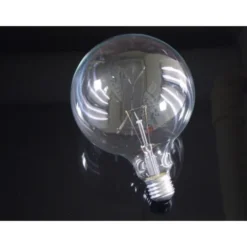 Ekonomiljus Glödlampa glob klar E27, 40W 125mm