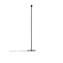 Qvist Studio Golvlampa Qvist 402, Black 131cm
