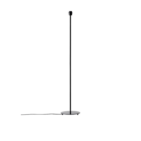 Qvist Studio Golvlampa Qvist 402, Black 131cm