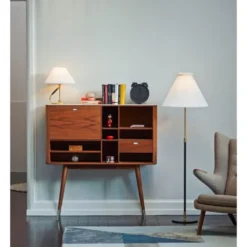 Le Klint 351 golvlampa, svart/mässing