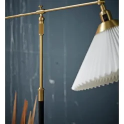 Le Klint 349 golvlampa, svart/mässing