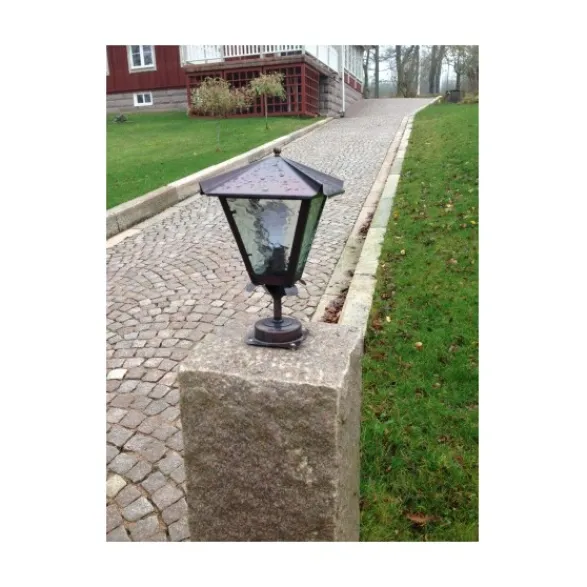 Westal Gustav fotlykta, svart/gult katedralglas