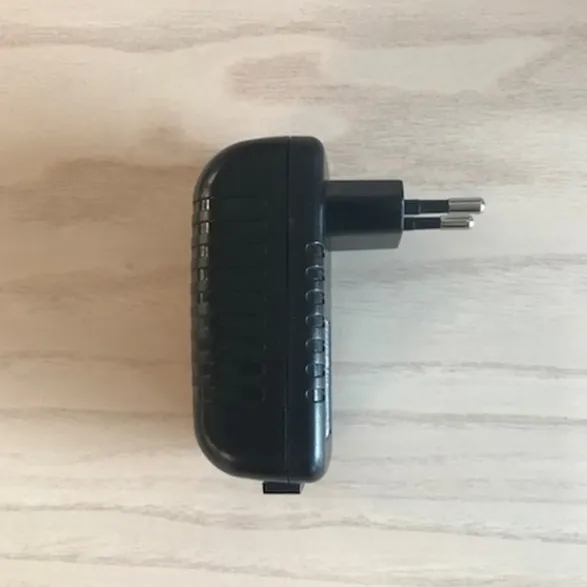 Belid Horisontal plug-in driver LED 230V/12VDC 16W svart
