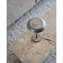 Belid Horisont bordslampa, metallic champange 20cm