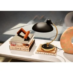 Fritz Hansen Kaiser Idell Luxus Bordslampa, Matt black/brass