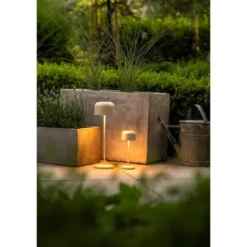 Konstsmide Lille bordslampa usb 2200K/2700K dimbar Sand