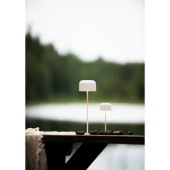 Konstsmide Lille bordslampa usb 2200K/2700K dimbar Vit