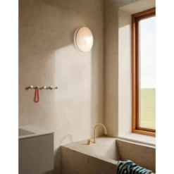 Muuto Looped tak-/vägglampa, vit IP44