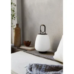 &tradition Lucca bärbar bordslampa, Black