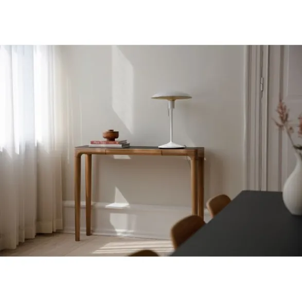 Umage Manta Ray bordslampa, White & Brass