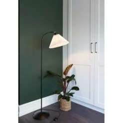 Halo Design Medina golvlampa, svart/vit