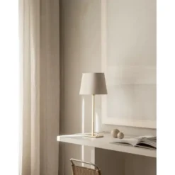 Watt & Veke Mika table Brass