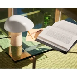 Fritz Hansen Night Owl bordslampa, Smokey white/ash