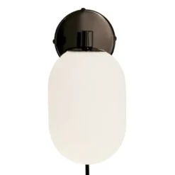 Watt & Veke Noor vägglampa