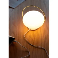 Umage Orbit Portabel Bordslampa, vit/mässing