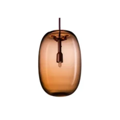 Örsjö Belysning Pebble Långsträckt takpendel, oxblod/glas 16cm
