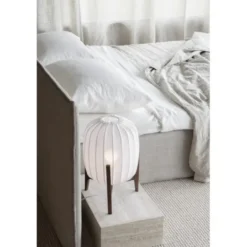 Watt & Veke Prisma bordslampa, ask/vit linne 42cm