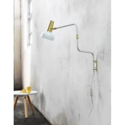 Co Bankeryd Ray vägglampa, vit/mässing 57cm