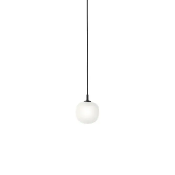 Muuto Rime pendel, svart/opal 12cm