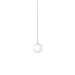 Muuto Rime pendel, vit/opal 12cm