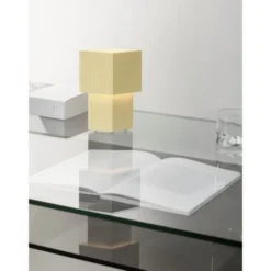 Pholc Romb Mini uppladdningsbar bordslampa Vanilla​