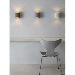 Belid Sinne G9 vägglampa, sandstruktur/mässing
