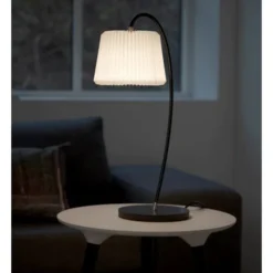Le Klint Snowdrop bordslampa, svart/vit (silkespapper)