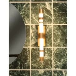 Örsjö Belysning Stripe mini vägglampa, Råmässing