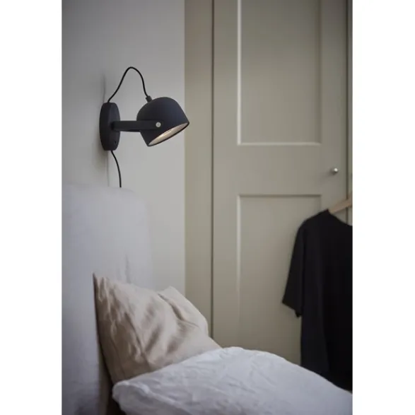 Co Bankeryd Svejk 13 vägglampa, svart