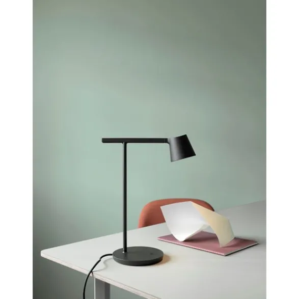 Muuto Tip bordslampa, svart